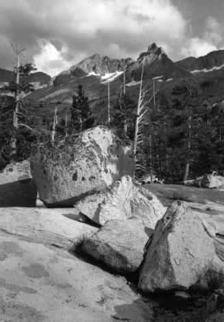 Peaks in Lyell Fork of Merced Canyon